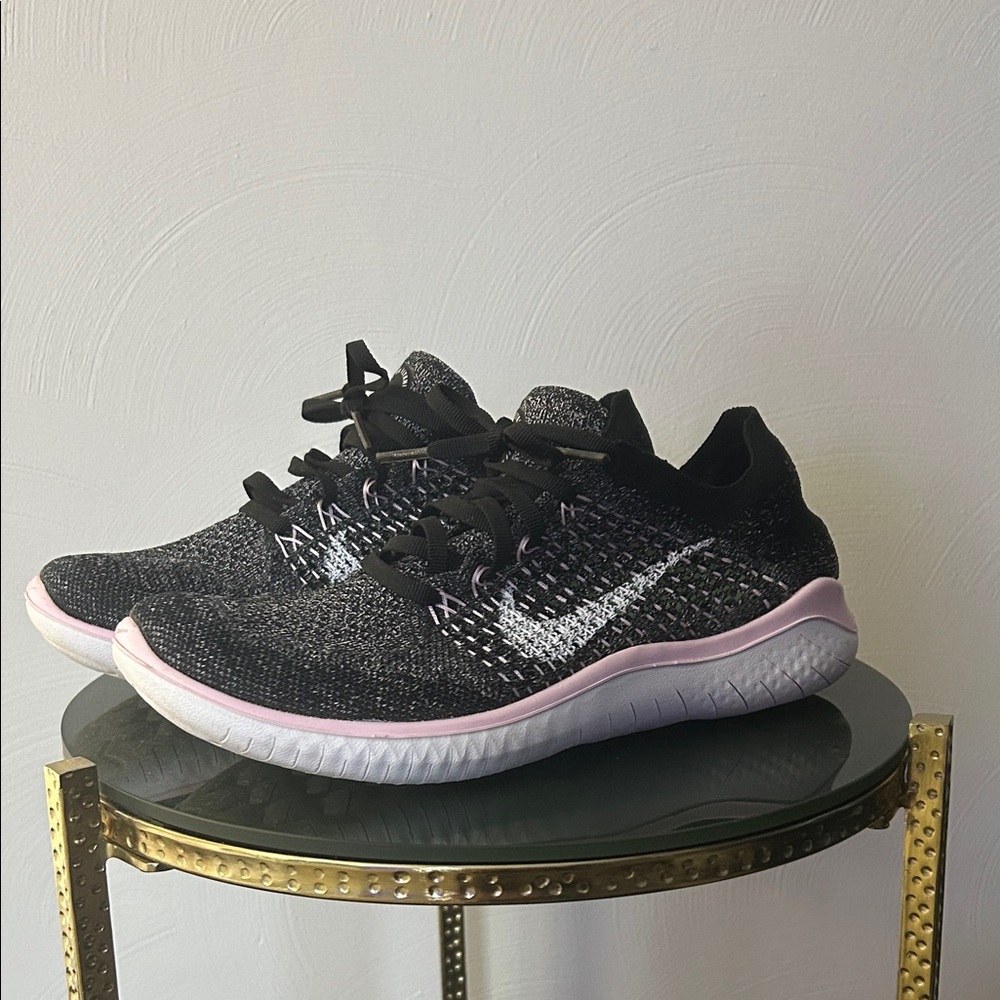 NWOT Nike Free RN Flyknit - Black and Pink